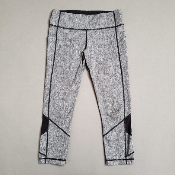 Lululemon Athletica Crop Leggings Gray & Black‎ Size 8 Activewear workout - Picture 1 of 6